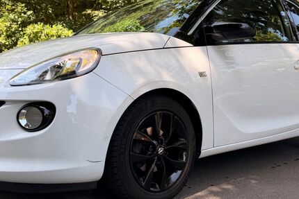 Opel Adam 192.000 km 3.999 &euro; Rossdorf 64380