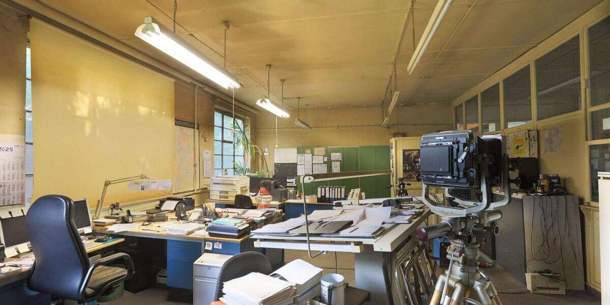 Handwerk & Logistik - Industriehalle mit Freifläche in Schöneck zimmer