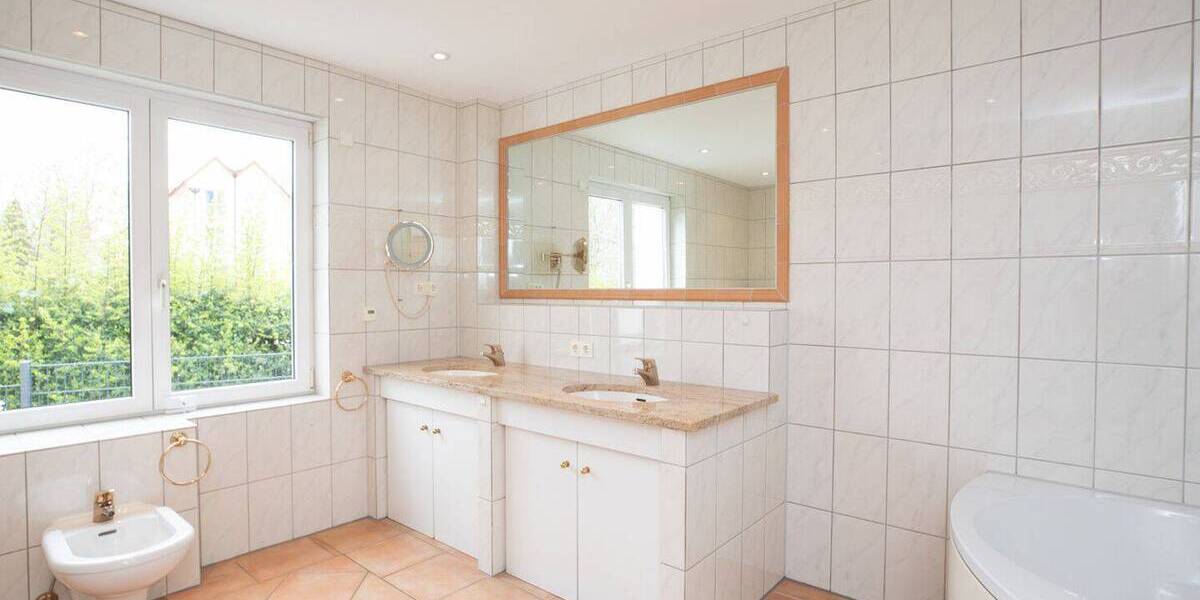 Etagenwohnung Dreieich Offenthal - 3 Zimmer, 141 m&sup2;, 620.000&euro; | Angebot:26376402