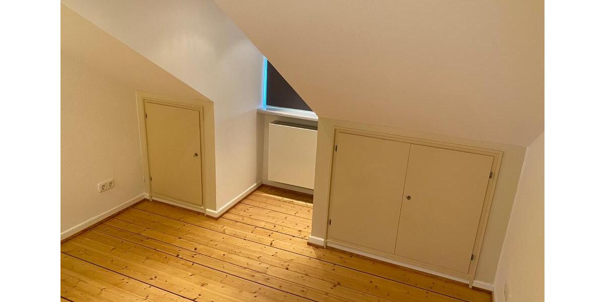 WG-Zimmer in einer 3 Zimmer Wohnung zu vermieten Zimmer 1+3 2 zimmer