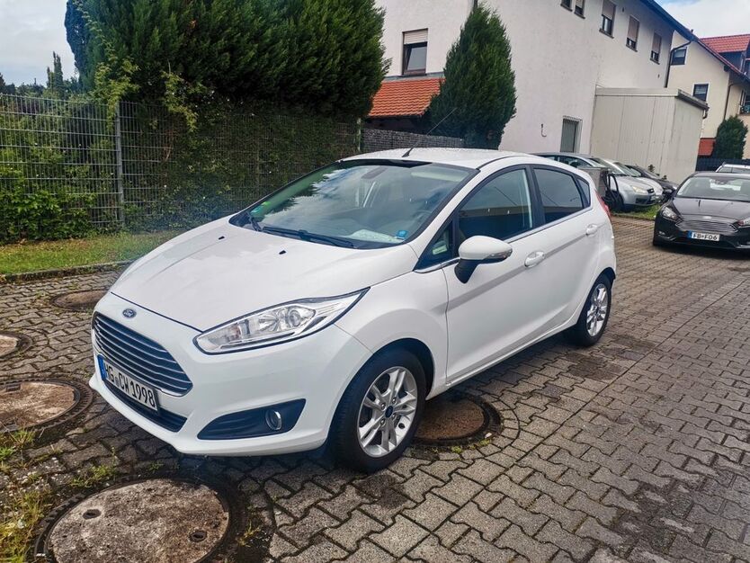 Ford Fiesta 131.000 km 6.100 € Oberau 63674