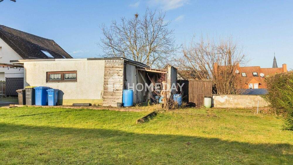 Gepflegtes MFH mit PV, Wallbox, Garagen, Balkonen & Ausbaupotenzial in ruhiger Lage 1 zimmer