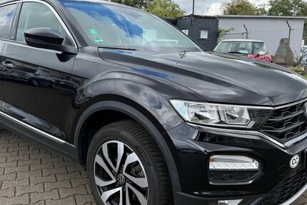 VW T-Roc 1.5 TSI Active DSG/Navi/63.000km 63.100 km 20.890 € Frankfurt 60386