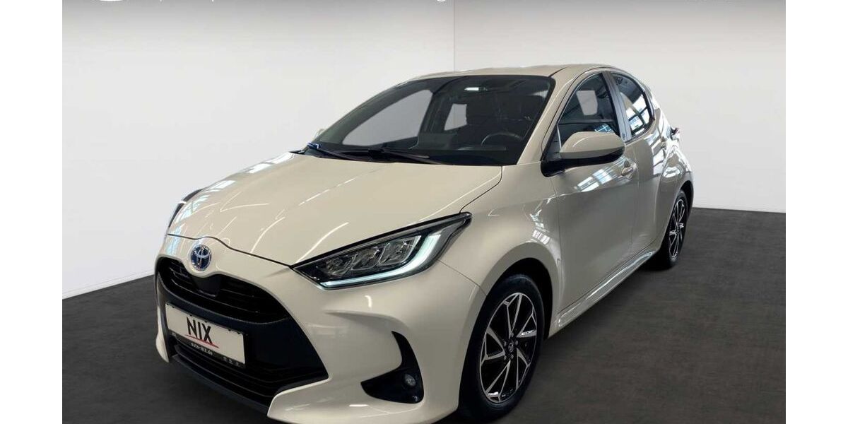 Toyota Yaris 77.697 km 17.490 &euro; Frankfurt 60314