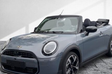 Mini Cooper Cabrio 4.341 km 34.999 € Frankfurt 60314