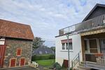 Einfamilienhaus mit Nebengebäuden und großem Hof zimmer