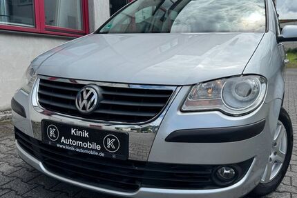 VW Touran 107.886 km 5.700 &euro; Eppstein - Bremthal 65817