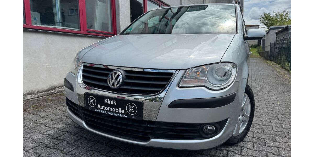 VW Touran 107.886 km 5.700 &euro; Eppstein - Bremthal 65817