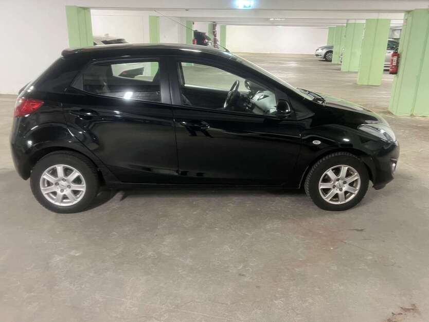 Mazda 2 59.000 km 9.150 € Frankfurt 60318