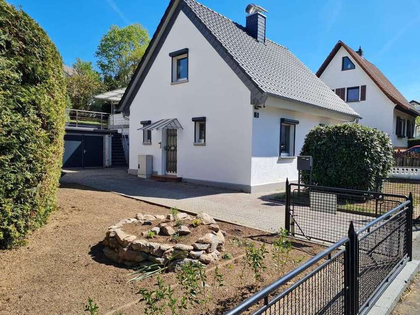 Haus zum Mieten in Gelnhausen 2.250 € 180 m²