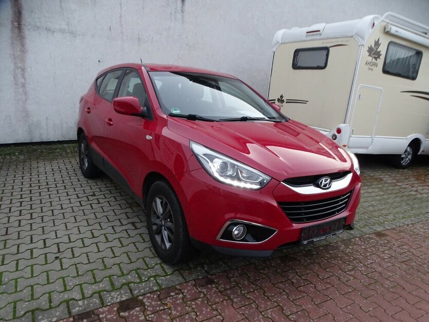 Hyundai ix35 FIFA World Cup Edition 2W,AHK 78.713 km 9.490 € Rodgau 63110