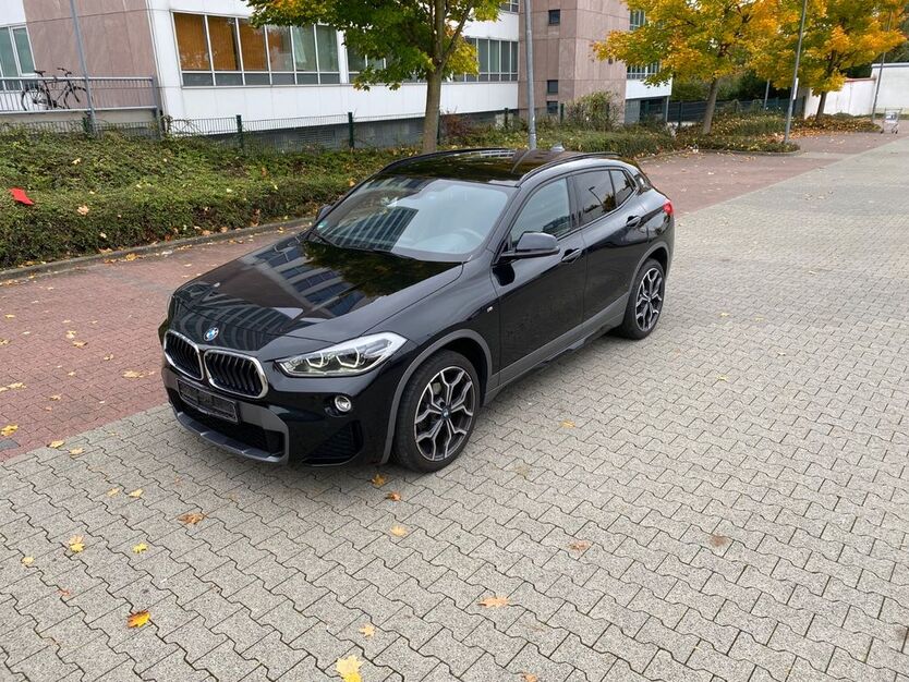 BMW X2 158.000 km 17.999 € Frankfurt am Main 60389