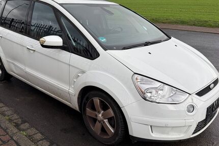 Ford S-Max 211.300 km 3.400 &euro; Hanau 63452