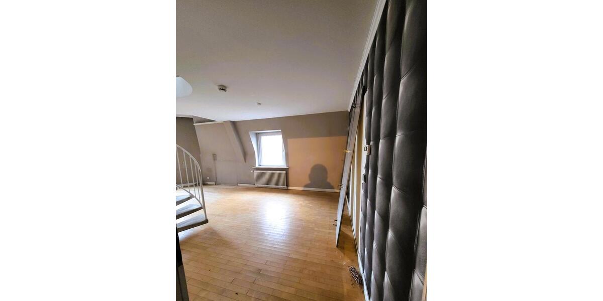 Maisonettenwohnung Frankfurt am Main Innenstadt 1 - 2 Zimmer, 65 m&sup2;, 1.100&euro; | Angebot:26213090