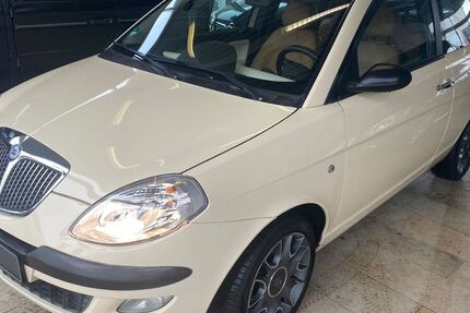 Lancia Ypsilon 163.000 km 1.999 &euro; Neu-Isenburg 63263