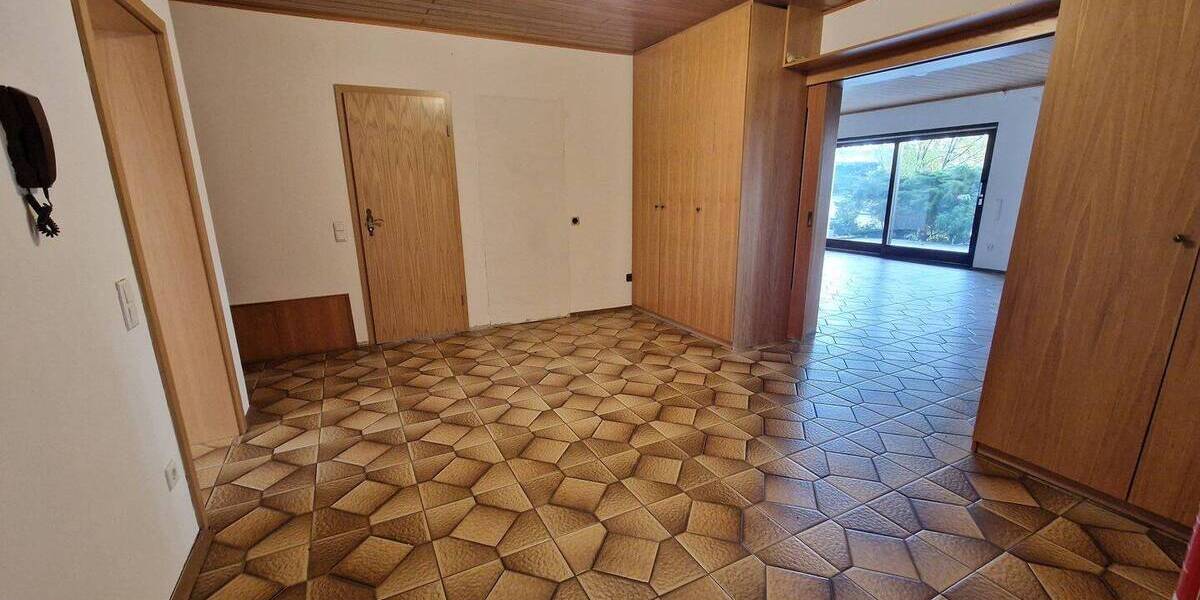 Mehrfamilienhaus, Wohnhaus Großkrotzenburg - 8 Zimmer, 288 m&sup2;, 615.000&euro; | Angebot:26092205