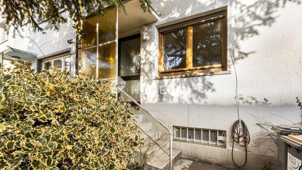 Reihenmittelhaus Frankfurt am Main Ginnheim - 8 Zimmer, 118 m&sup2;, 599.000&euro; | Angebot:25732761