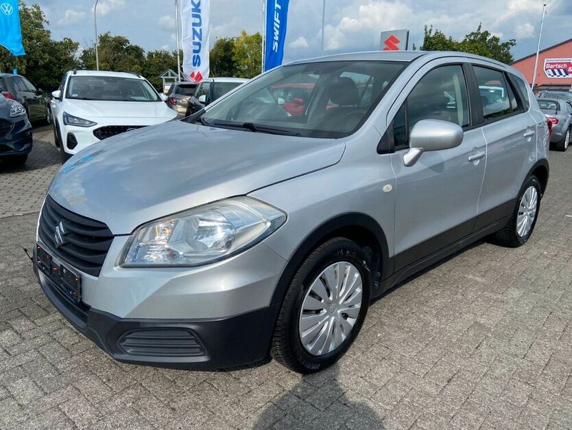 (SX4) S-Cross