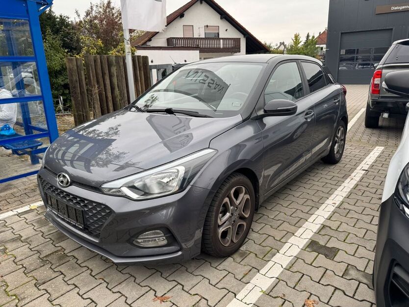 Hyundai i20 52.500 km 12.900 € Rüsselsheim 65428