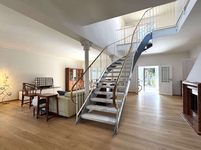 Haus zum Kaufen in Maintal 1.600.000 € 290 m²