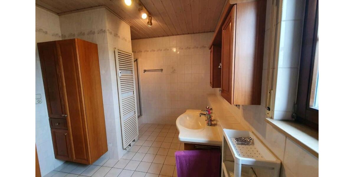 Dachgeschoßwohnung Schaafheim - 4 Zimmer, 89 m&sup2;, 975&euro; | Angebot:26425609