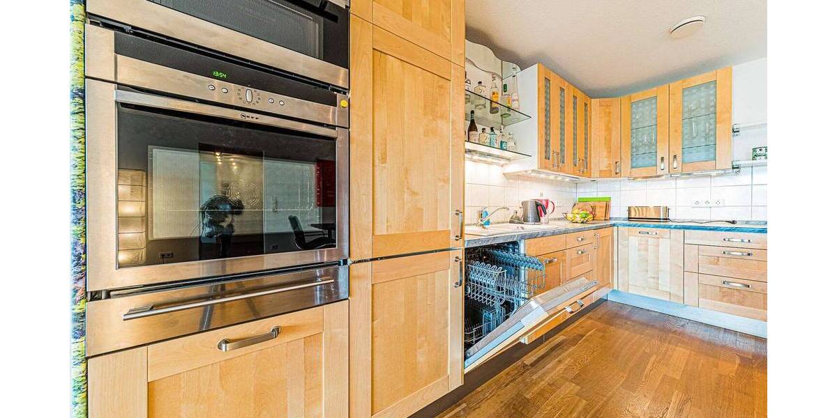 Etagenwohnung Offenbach am Main Bieberer Berg - 3 Zimmer, 112 m&sup2;, 2.200&euro; | Angebot:26388190
