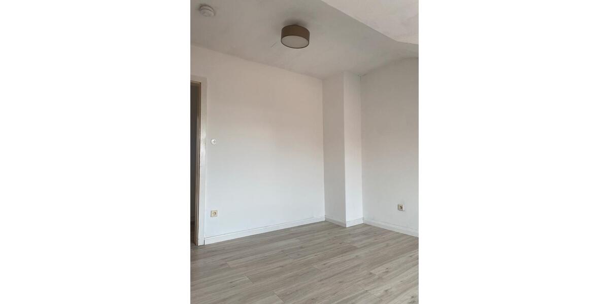 Dachgeschoßwohnung Darmstadt - 1 Zimmer, 17 m&sup2;, 450&euro; | Angebot:26199870