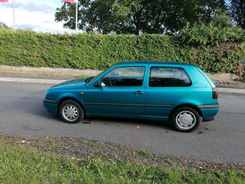 VW Golf 120.000 km 2.400 € friedrichsdorf 61381