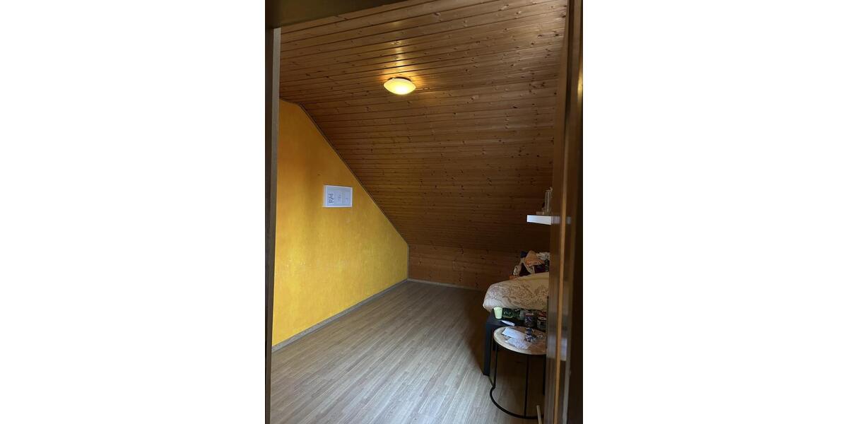 2,5 Zimmer DG Wohnung 2.5 zimmer