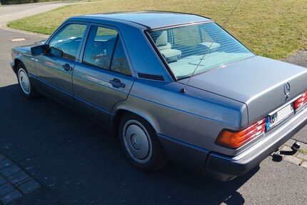 Mercedes-Benz 190 235.000 km 2.450 € Mömbris 63776
