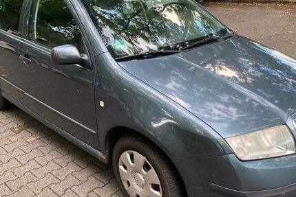 Skoda Fabia 250.900 km 800 &euro; Frankfurt 60529