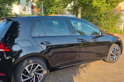VW Golf 94.000 km 16.499 € Alzenau 63755