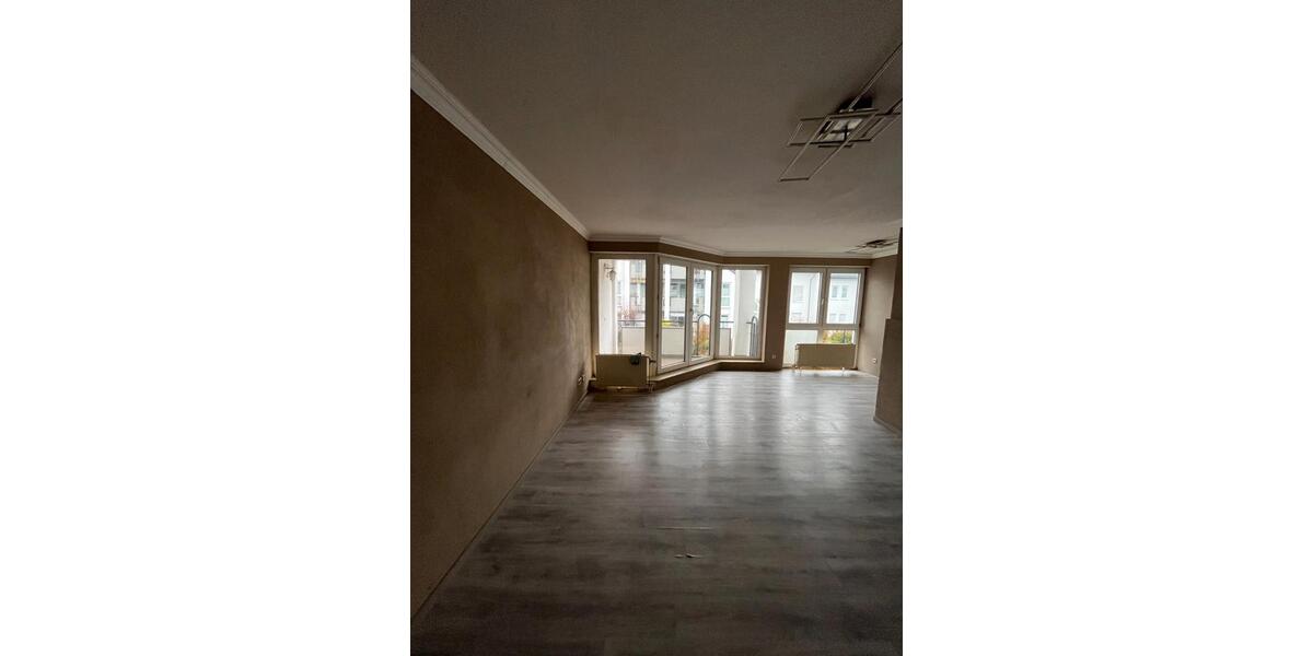 Etagenwohnung Kronberg im Taunus - 3 Zimmer, 82 m&sup2;, 780&euro; | Angebot:26087078