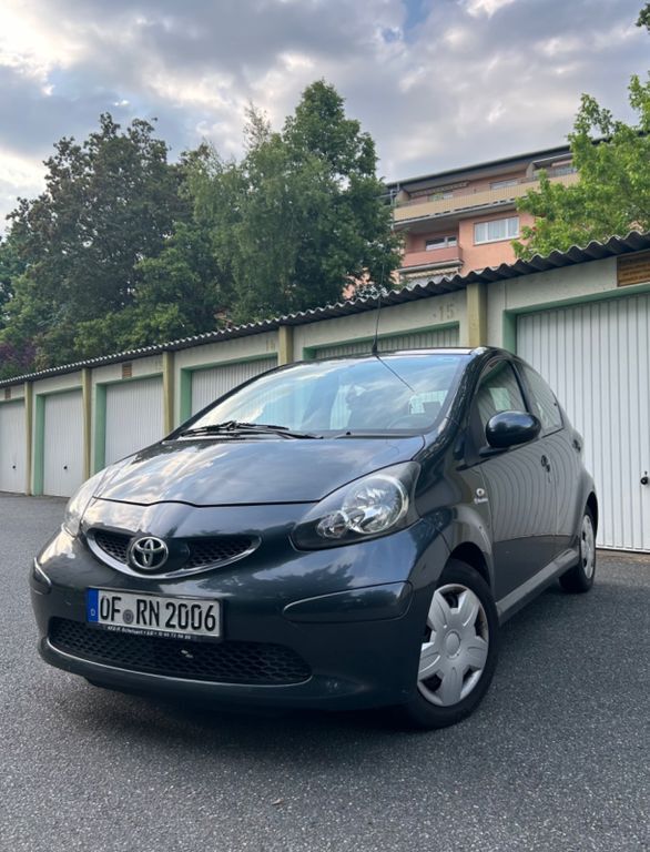 Aygo (X)