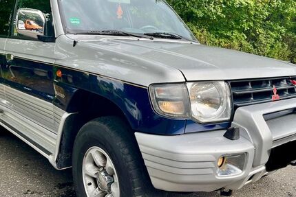 Mitsubishi Pajero 202.000 km 11.900 € frankfurt am main 60313
