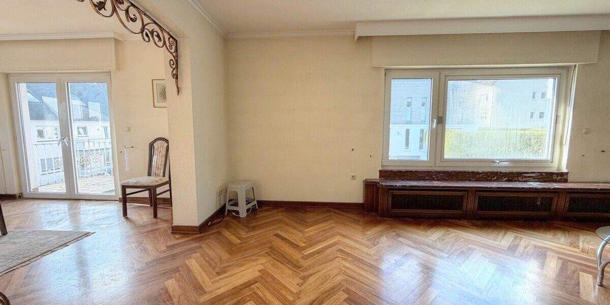 Mehrfamilienhaus, Wohnhaus Kronberg im Taunus Oberhöchstadt - 9 Zimmer, 236 m&sup2;, 770.000&euro; | Angebot:25686321