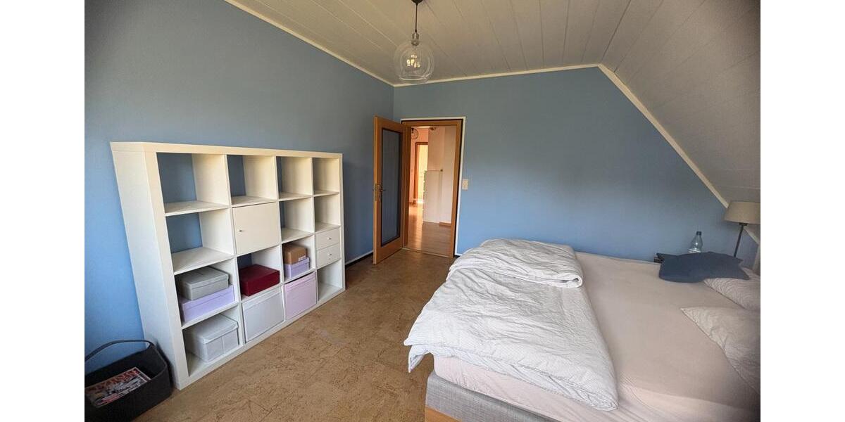 Etagenwohnung Dreieich - 5 Zimmer, 150 m&sup2;, 1.800&euro; | Angebot:26234377