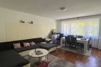 Wohnung Hanau Großauheim - 4 Zimmer, 88 m&sup2;, 800&euro; | Angebot:26486136