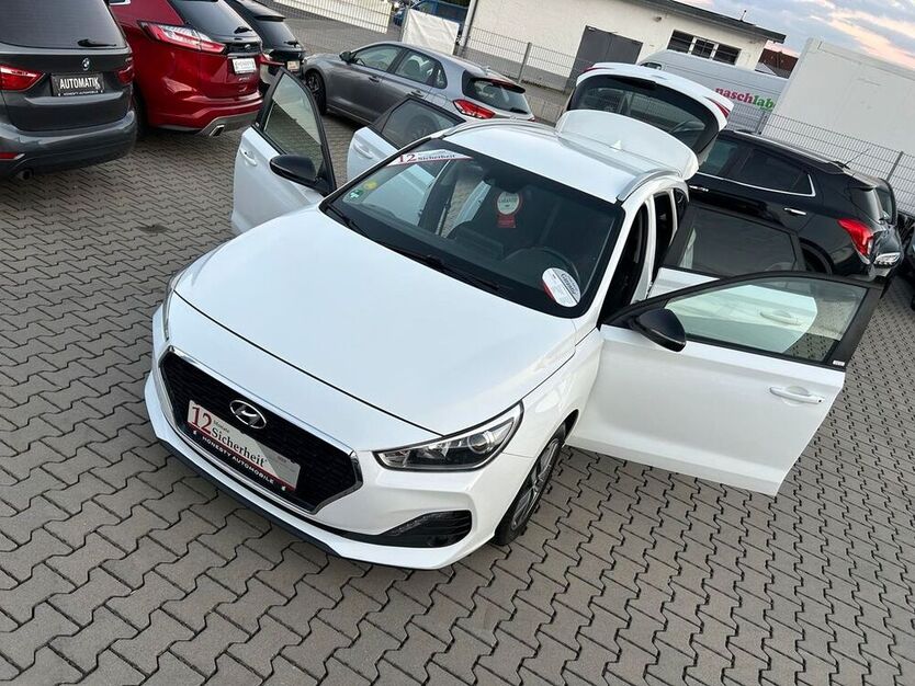i30