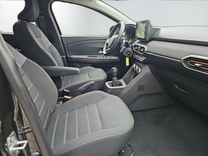 Dacia Sandero III Stepway Expression TCe 100 LPG 58.177 km 14.890 € Schwalbach/Taunus 65824