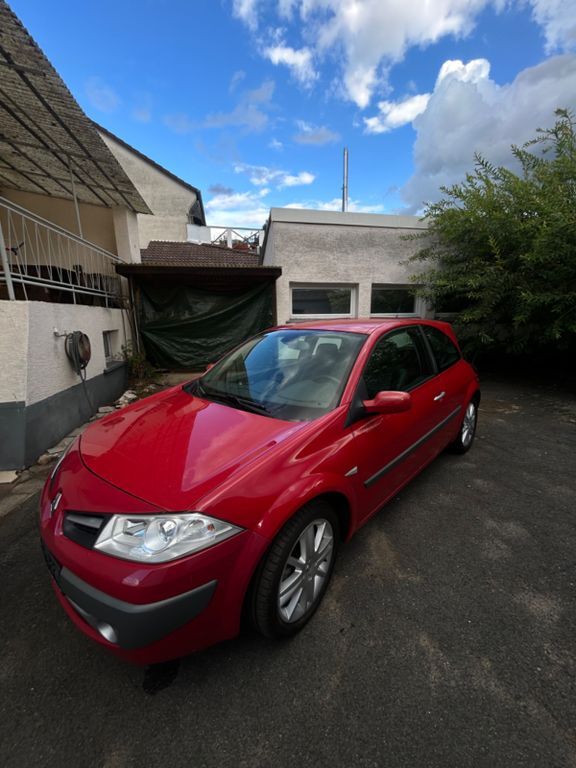 Renault Megane 131.000 km 2.700 € Rodgau 63110