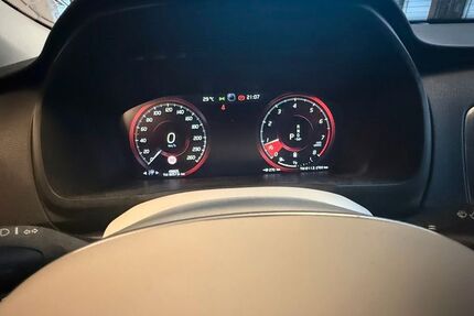 Volvo XC90 49.805 km 42.000 &euro; Eppstein- Bremthal 65817