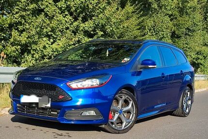 Ford Focus 119.800 km 14.300 € Oberursel 61440