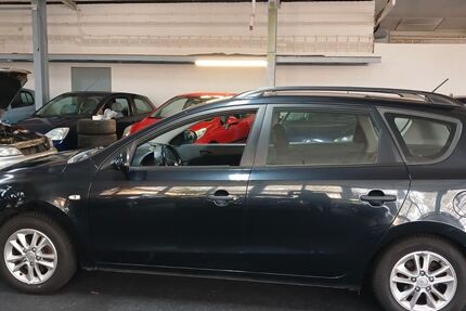 Hyundai i30 126.000 km 4.900 &euro; Rüsselsheim 65428