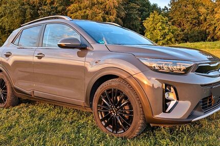 Kia Stonic 67.000 km 15.900 &euro; Weingarten 88250