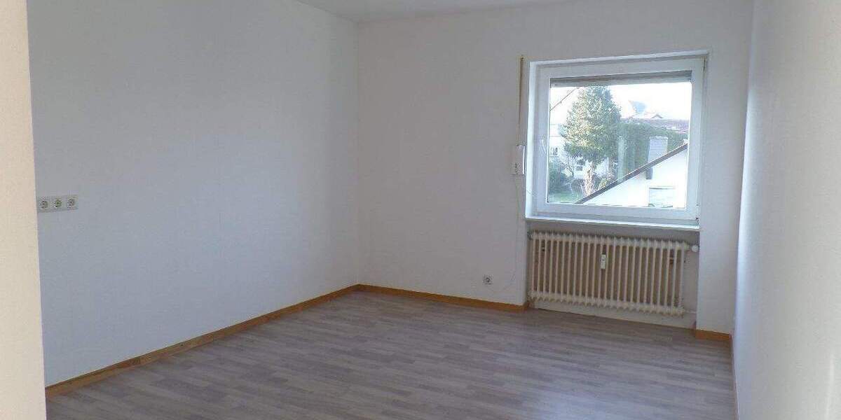 Etagenwohnung Neu-Anspach Rod am Berg - 4 Zimmer, 101 m&sup2;, 285.000&euro; | Angebot:25928268