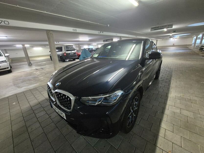 BMW X4 9.000 km 62.000 € FRANKFURT/MAIN 60385