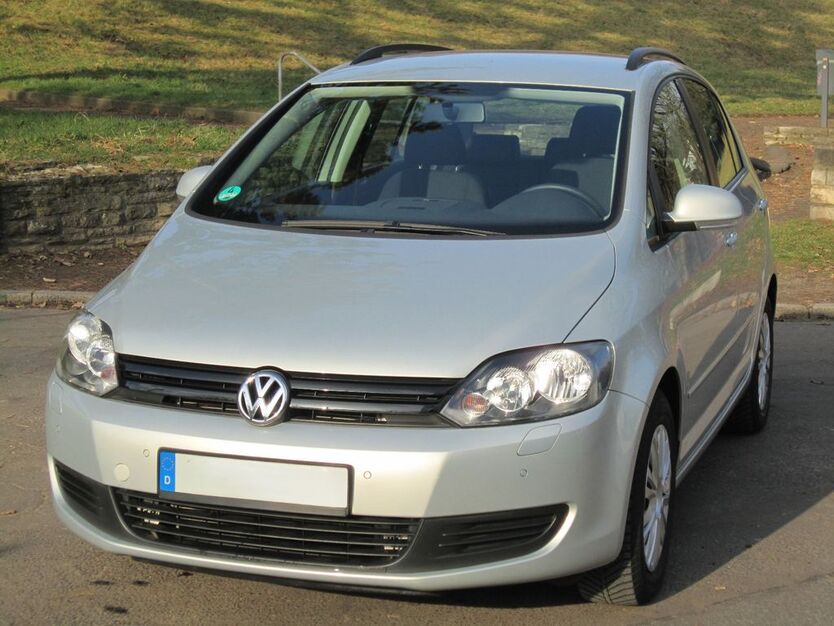 VW Golf Plus 30.600 km 8.600 € Frankfurt am Main 60385