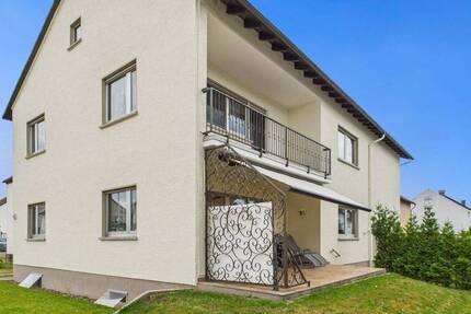 Zweifamilienhaus mit Mehrwert - Ihr neues Zuhause in Karlstein 8 zimmer