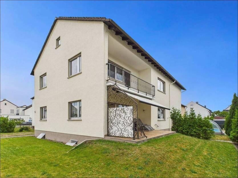 Zweifamilienhaus mit Mehrwert - Ihr neues Zuhause in Karlstein 8 zimmer